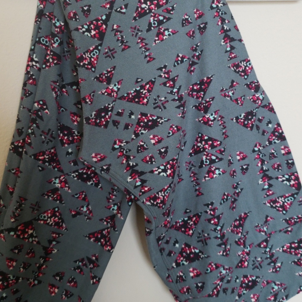 Adorable printed leggings